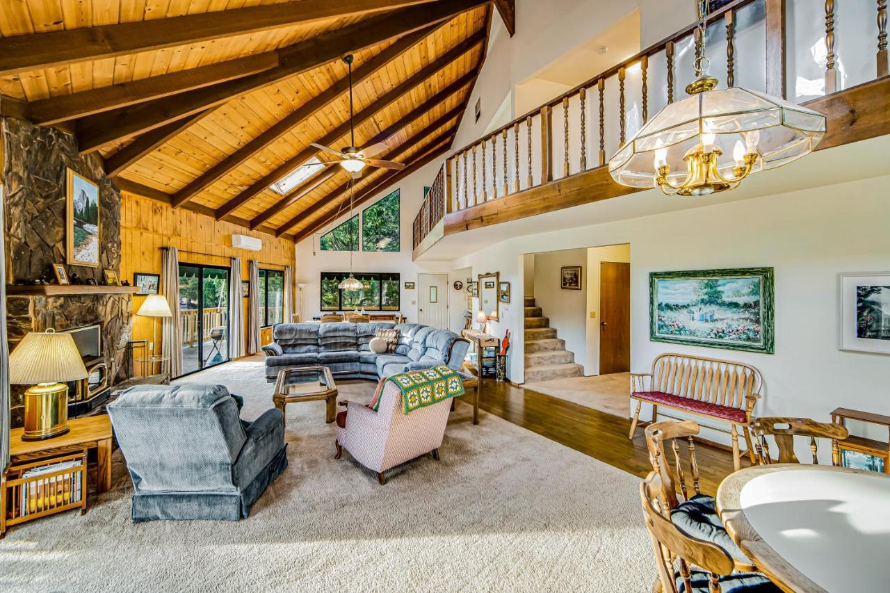 Luring Lakefront Landing Groveland Exterior photo