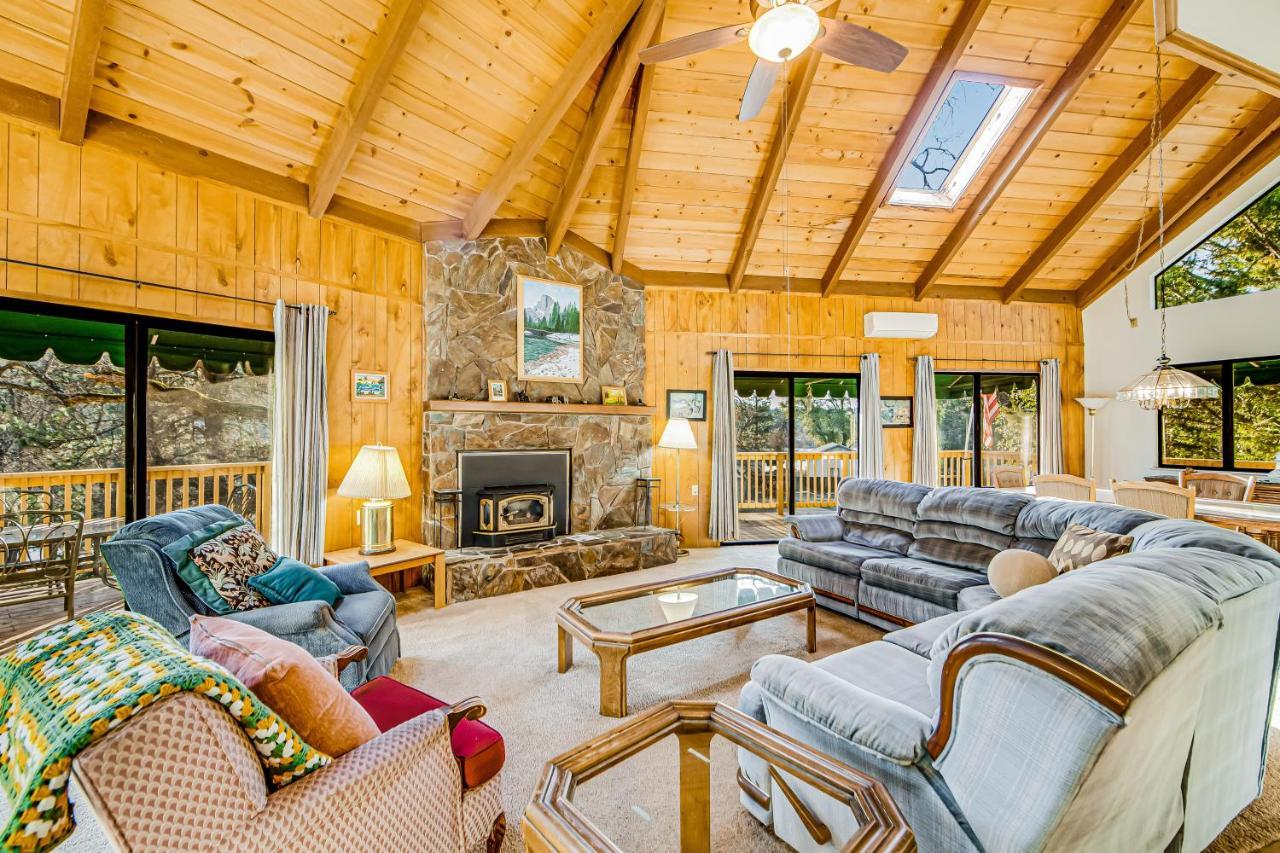 Luring Lakefront Landing Groveland Exterior photo