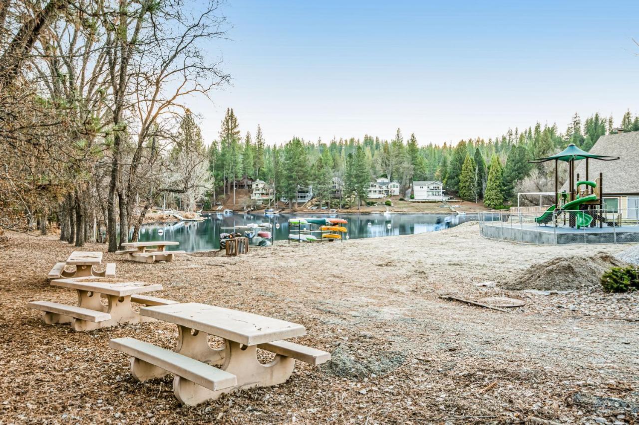 Luring Lakefront Landing Groveland Exterior photo